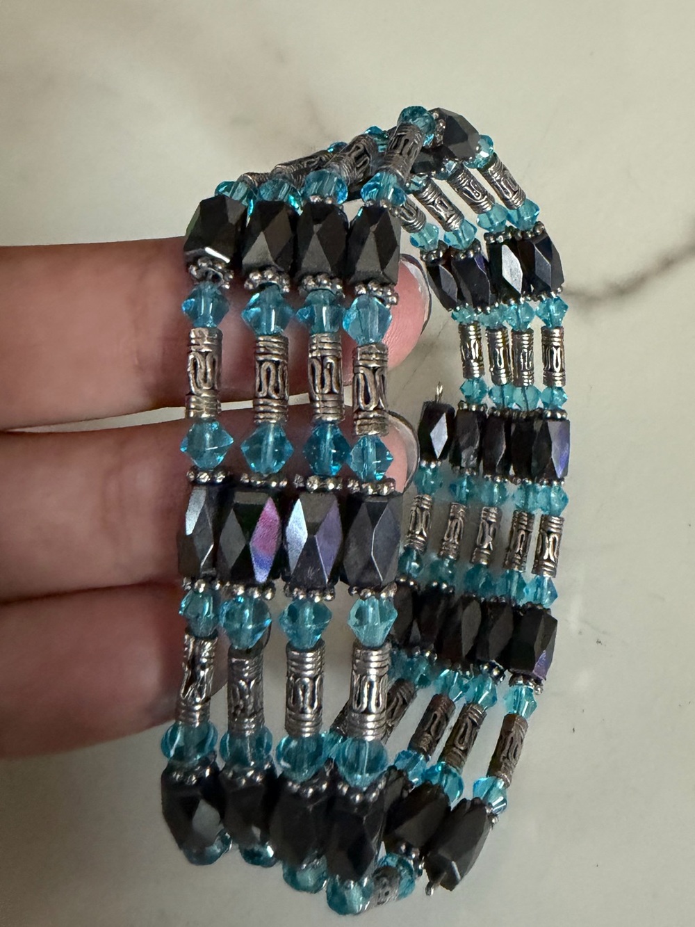 Turquoise & Black Beaded Stretch Bracelet - Women